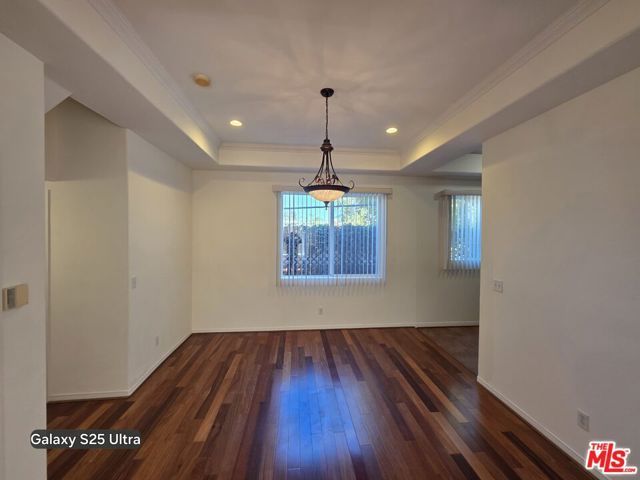 5242 Vesper Avenue 8, Los Angeles, CA 91411