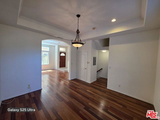 5242 Vesper Avenue 8, Los Angeles, CA 91411