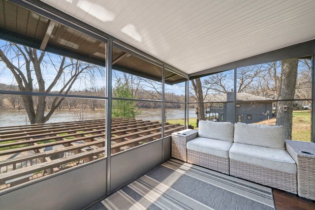 10707 N IL RT 2, Rockford, IL 61102