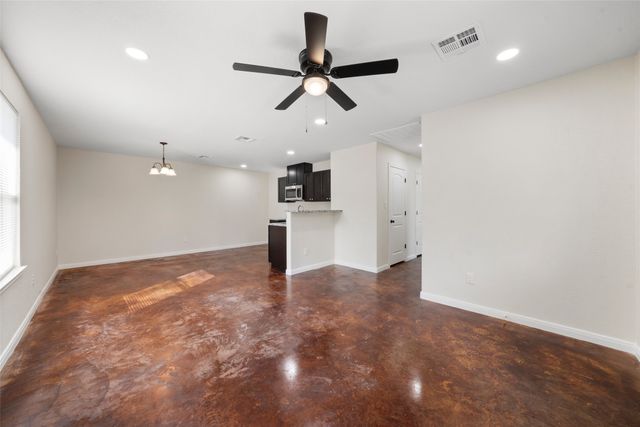 1126 N 11th Street, Waco, TX 76707