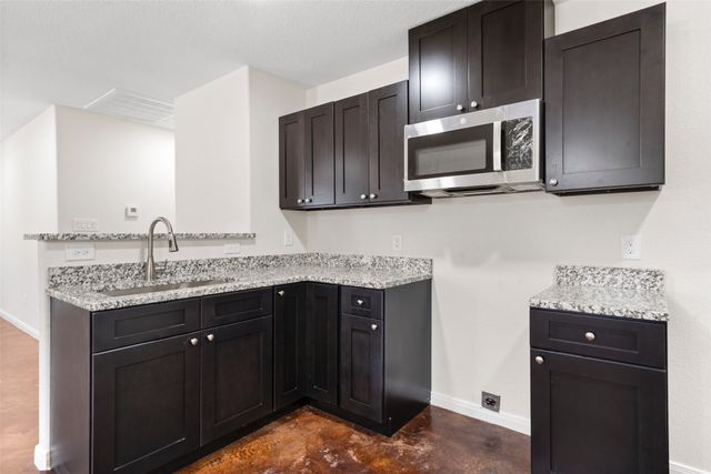 1126 N 11th Street, Waco, TX 76707