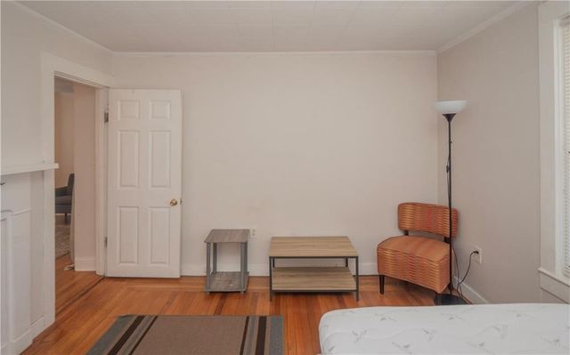 11 Young Street 1, Newport, RI 02840