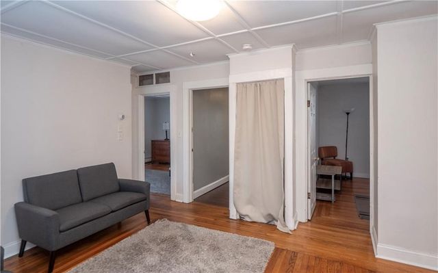 11 Young Street 1, Newport, RI 02840