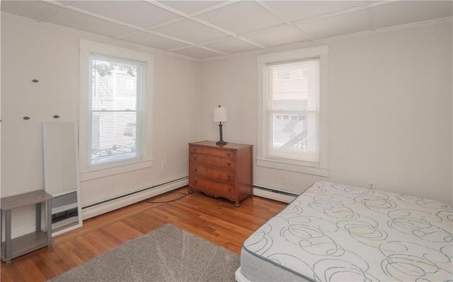 11 Young Street 1, Newport, RI 02840