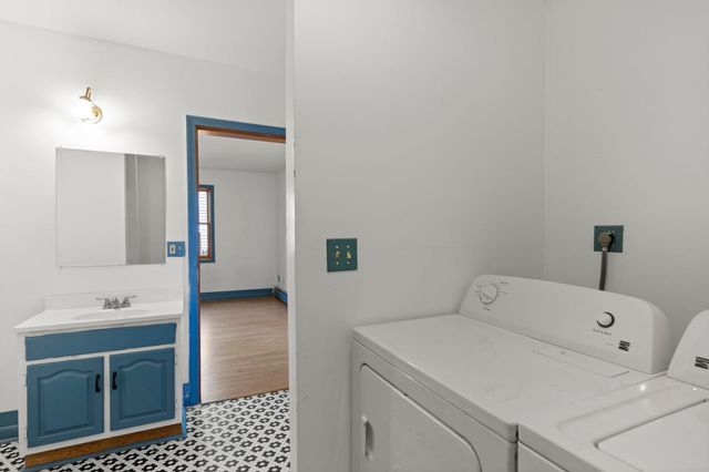 11 Emerald Avenue, Hampton, NH 03842