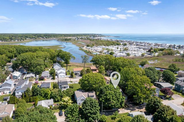 11 Emerald Avenue, Hampton, NH 03842