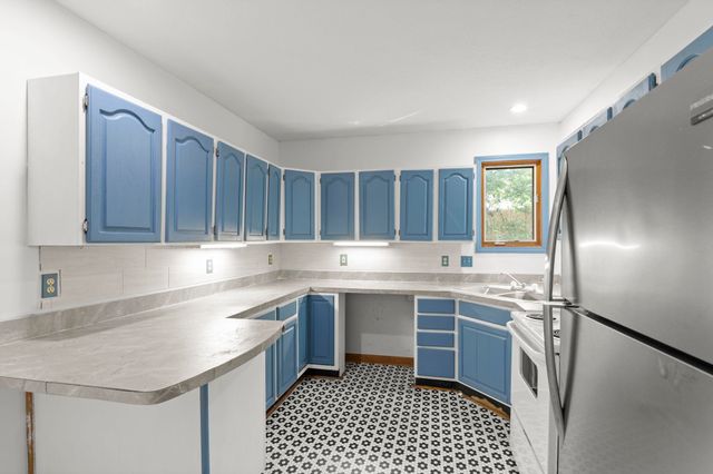 11 Emerald Avenue, Hampton, NH 03842
