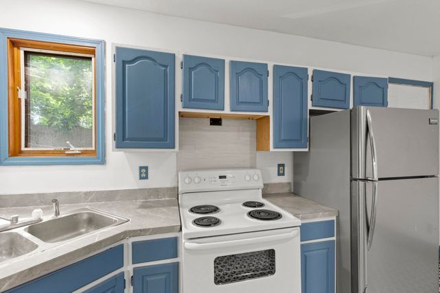 11 Emerald Avenue, Hampton, NH 03842