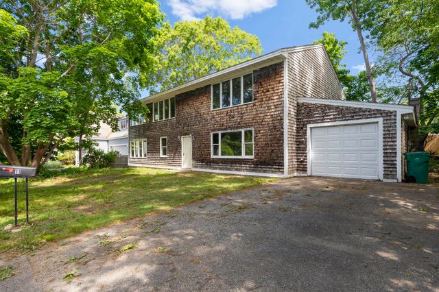 11 Emerald Avenue, Hampton, NH 03842