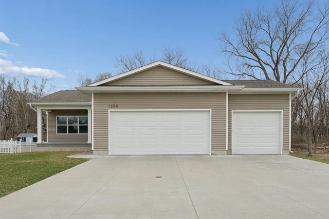 1205 Fran Street, Evansdale, IA 50707