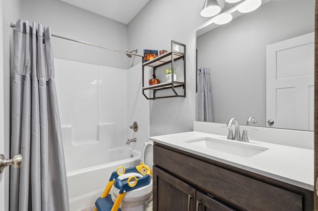 1205 Fran Street, Evansdale, IA 50707