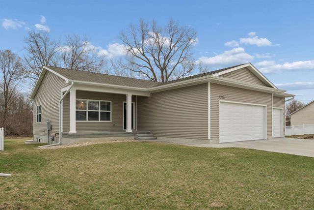 1205 Fran Street, Evansdale, IA 50707