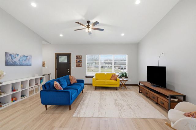 1205 Fran Street, Evansdale, IA 50707