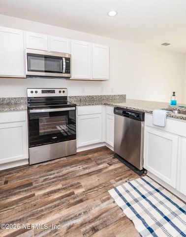 768 CONSTITUTION Place, Macclenny, FL 32063