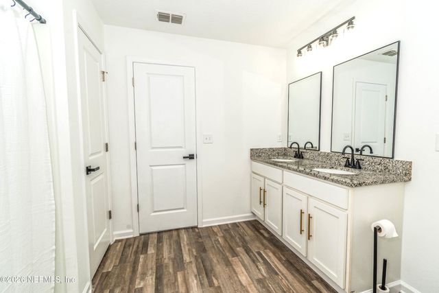 768 CONSTITUTION Place, Macclenny, FL 32063