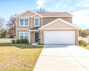 768 CONSTITUTION Place, Macclenny, FL 32063