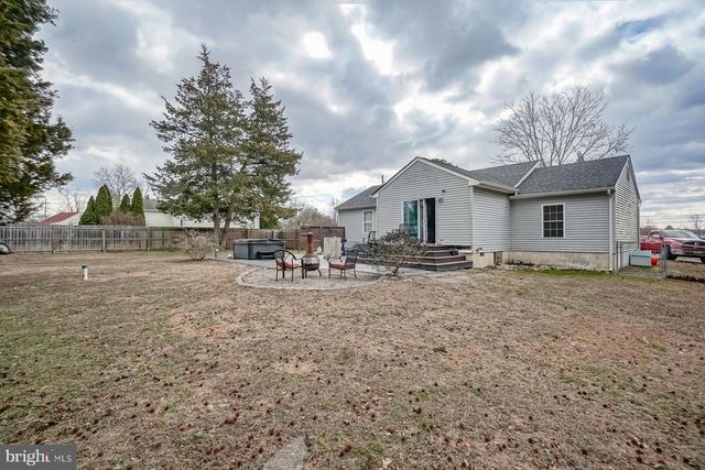 1049 CLAYTON ROAD, Williamstown, NJ 08094