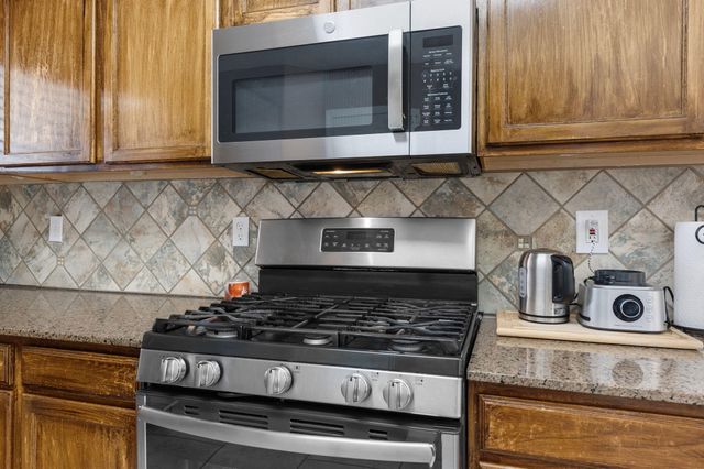 8600 Casa De Luz Court NW, Albuquerque, NM 87120