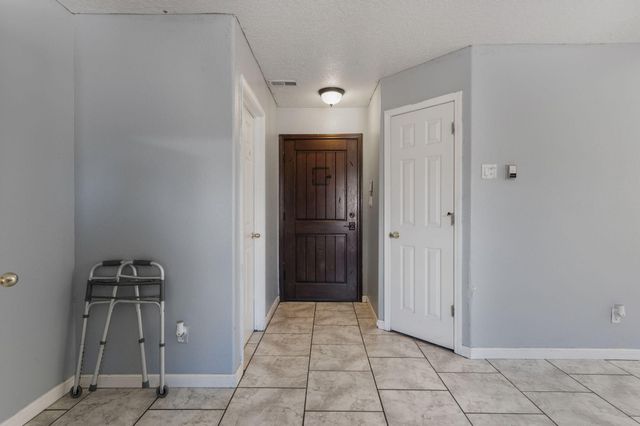 8600 Casa De Luz Court NW, Albuquerque, NM 87120