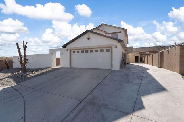 8600 Casa De Luz Court NW, Albuquerque, NM 87120