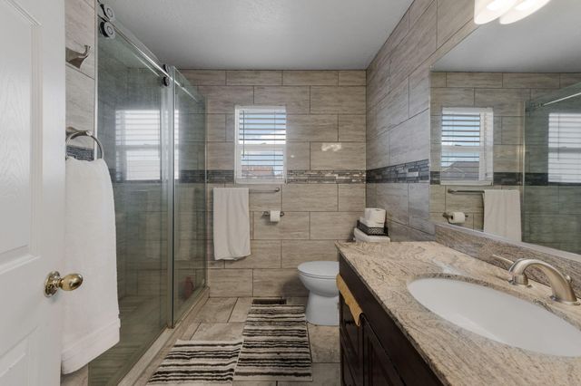 8600 Casa De Luz Court NW, Albuquerque, NM 87120