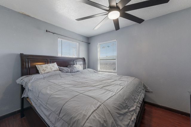 8600 Casa De Luz Court NW, Albuquerque, NM 87120