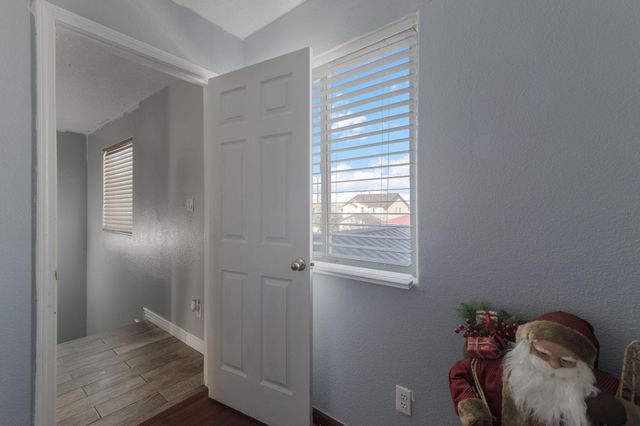 8600 Casa De Luz Court NW, Albuquerque, NM 87120