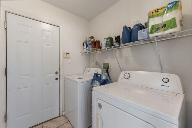 8600 Casa De Luz Court NW, Albuquerque, NM 87120