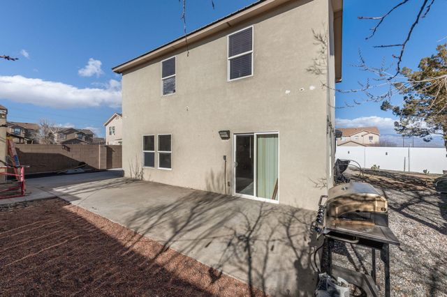 8600 Casa De Luz Court NW, Albuquerque, NM 87120