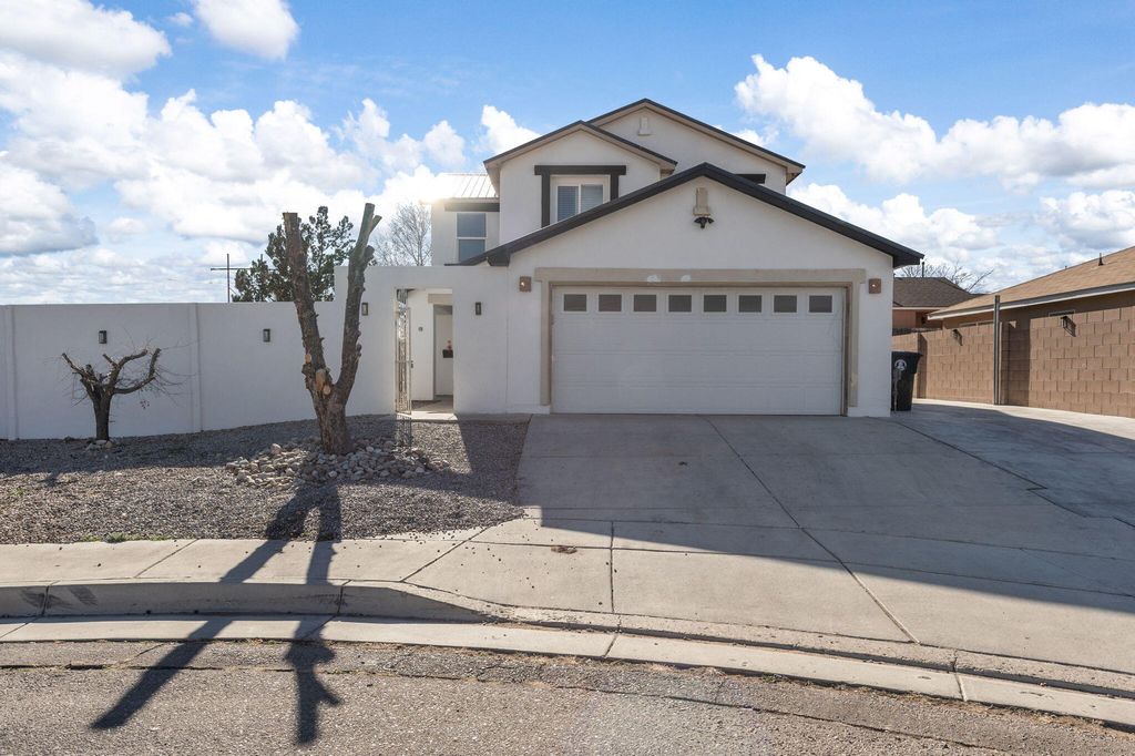 8600 Casa De Luz Court NW, Albuquerque, NM 87120
