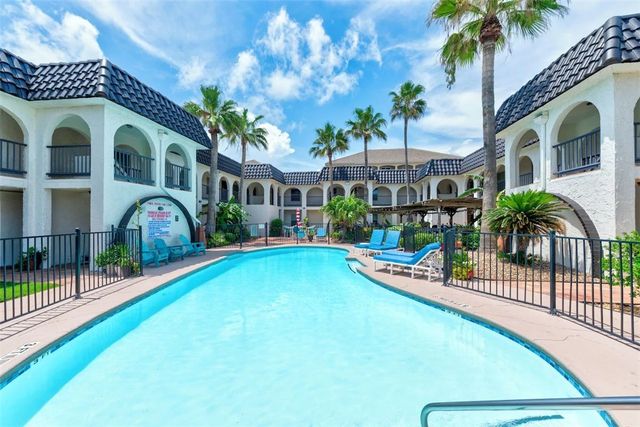 14921 Windward Dr 104, Corpus Christi, TX 78418