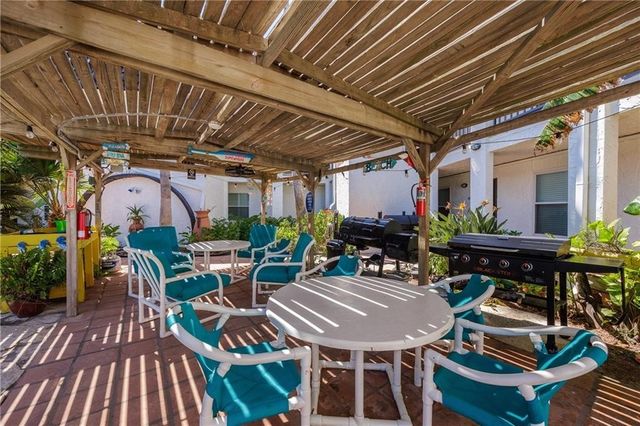 14921 Windward Dr 104, Corpus Christi, TX 78418