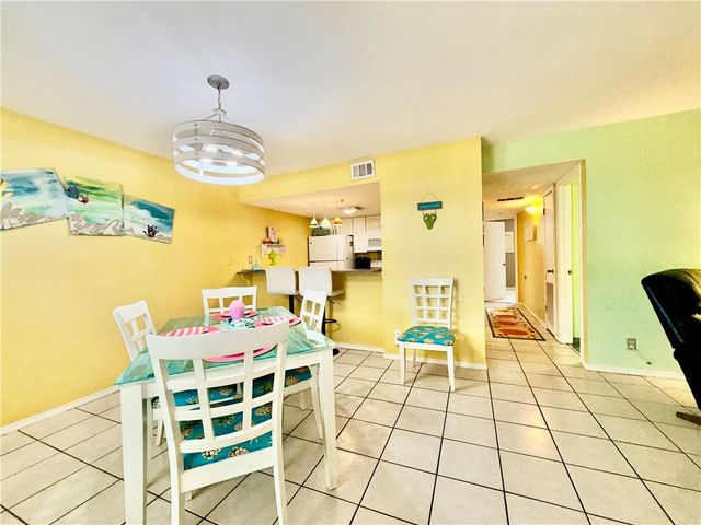 14921 Windward Dr 104, Corpus Christi, TX 78418