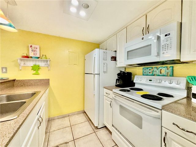 14921 Windward Dr 104, Corpus Christi, TX 78418