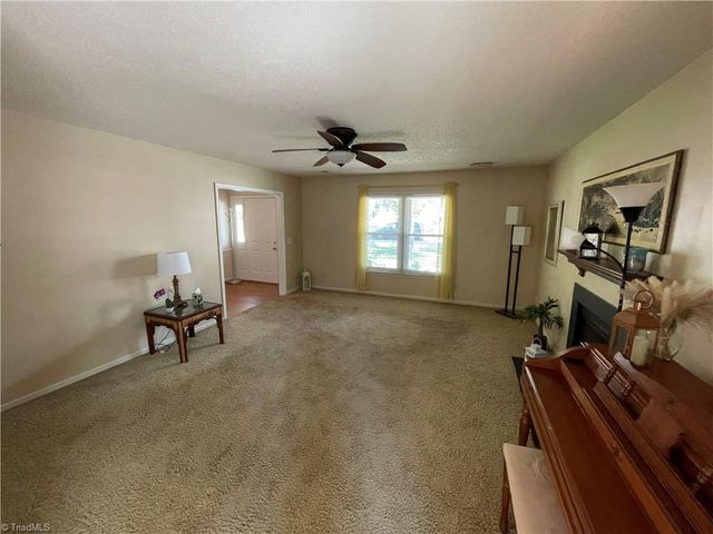 4507 Eagle Rock Road, Greensboro, NC 27410