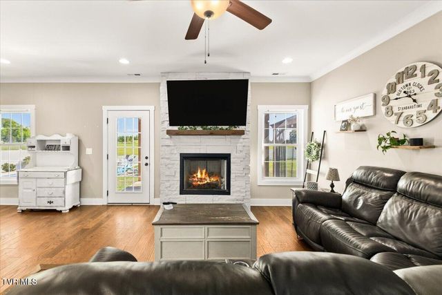 433 Boulder Court, Johnson City, TN 37615