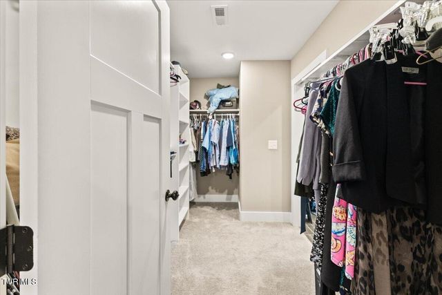 433 Boulder Court, Johnson City, TN 37615