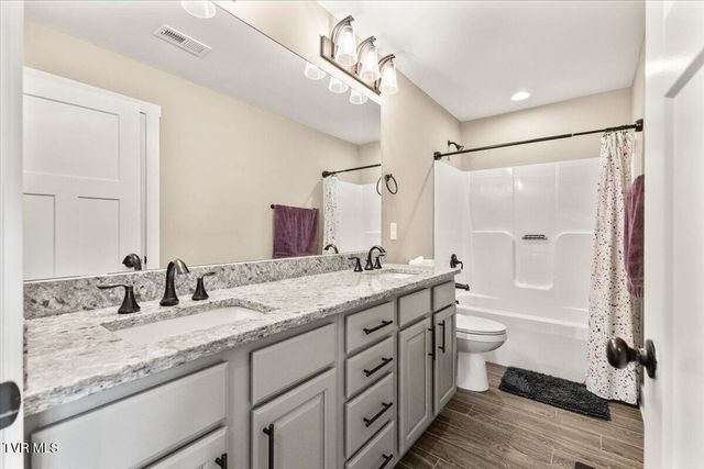 433 Boulder Court, Johnson City, TN 37615