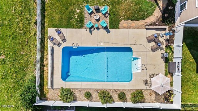433 Boulder Court, Johnson City, TN 37615