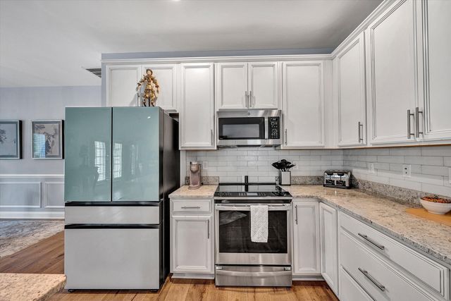 635 Spring Grove DR, Vinton, VA 24179