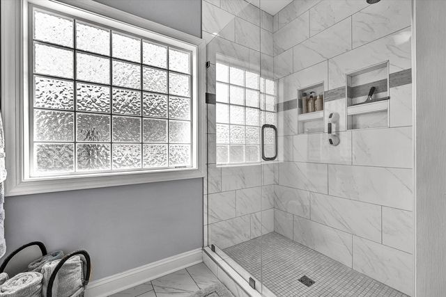 635 Spring Grove DR, Vinton, VA 24179