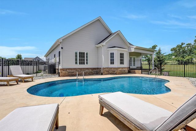 635 Spring Grove DR, Vinton, VA 24179