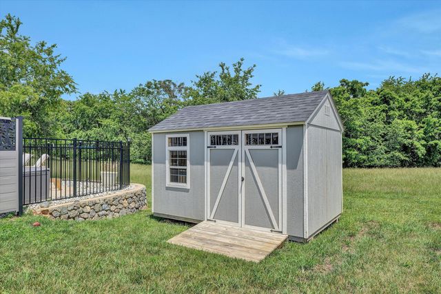 635 Spring Grove DR, Vinton, VA 24179
