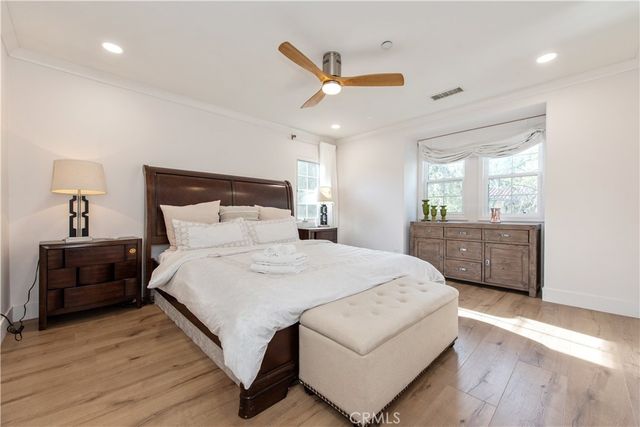 12 Arborside, Irvine, CA 92603