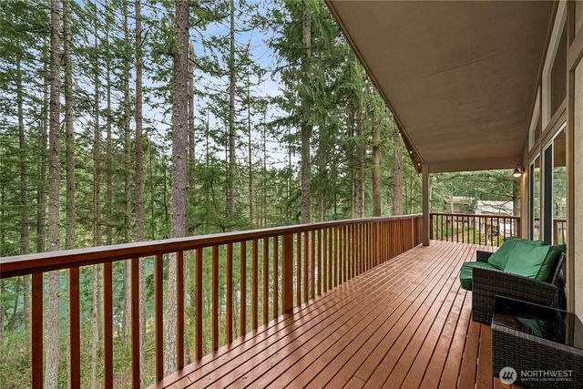 17631 Clear Lake Boulevard SE, Yelm, WA 98597