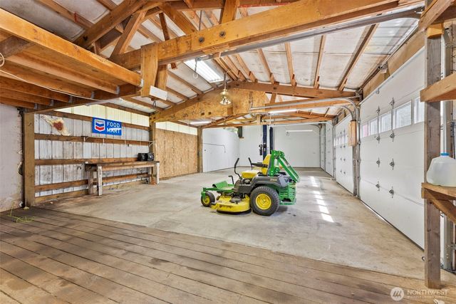 1296 Centralia Alpha Rd, Chehalis, WA 98532