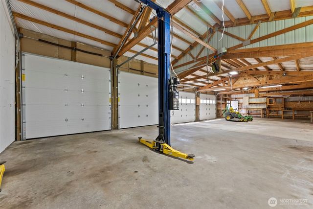 1296 Centralia Alpha Rd, Chehalis, WA 98532