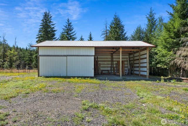 1296 Centralia Alpha Rd, Chehalis, WA 98532