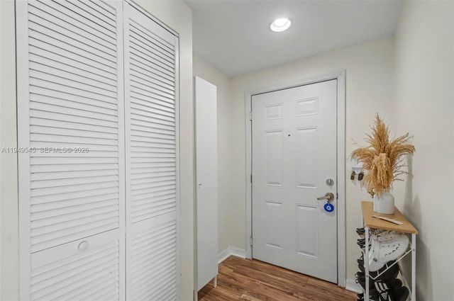 275 NE 18th St 703, Miami, FL 33132