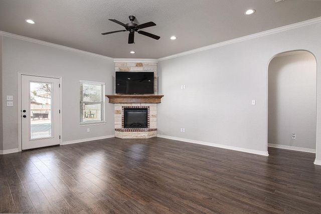 120 Metheglin DR, Temple, TX 76502